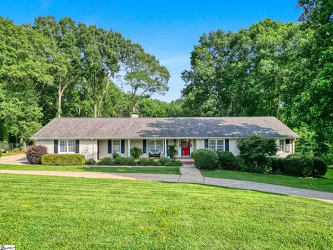 260 Lake Forest Dr, Spartanburg, SC 29307