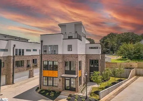 15 Park Edge Ct, Greenville, SC 29601