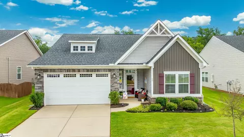 15 Witchita Ln, Greenville, SC 29607