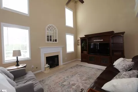 Living - 404 Eelgrass Ct, Simpsonville, SC 29680 photo 1 of 2