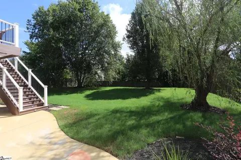 Exterior - 404 Eelgrass Ct, Simpsonville, SC 29680 photo 5 of 7
