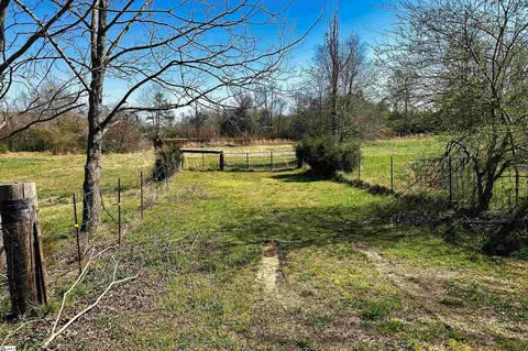 00 W Main Street Ext # C, Ware Shoals, SC 29692