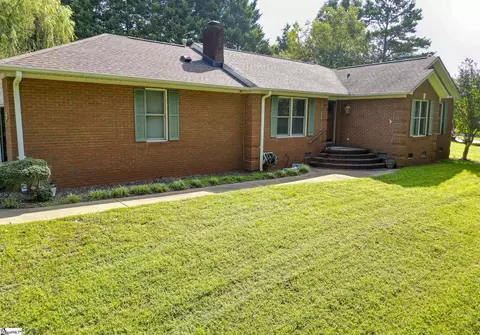 209 Cliffstone Dr, Easley, SC 29640