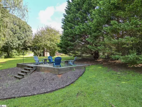 209 Cliffstone Dr, Easley, SC 29640 photo 4
