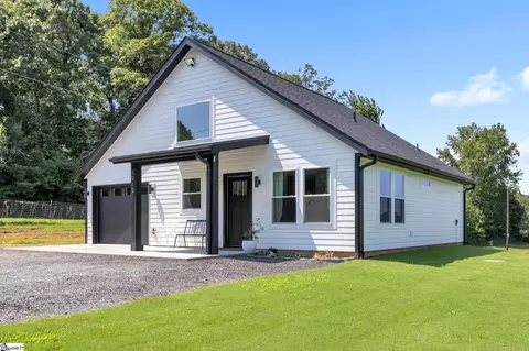 4943 Jug Factory Rd, Campobello, SC 29322