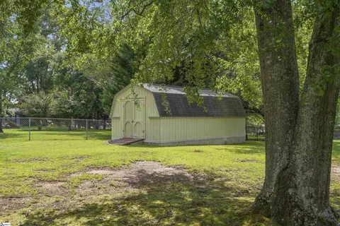 Exterior - 190 Quail Haven Dr, Easley, SC 29642 photo 4 of 6