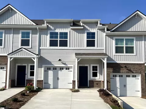 129 Callen Dr, Greenville, SC 29607