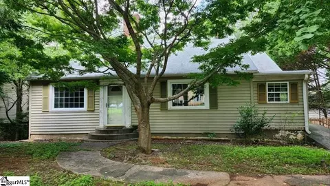 10 Amherst St, Greenville, SC 29605
