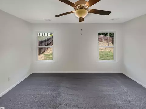 225 Everard Ln, Greer, SC 29650 photo 3
