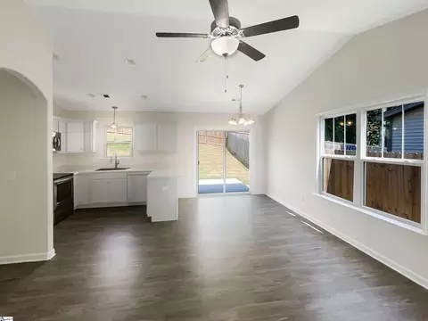 225 Everard Ln, Greer, SC 29650 photo 13