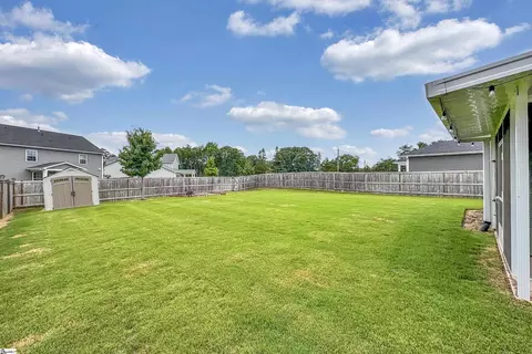 Exterior - 104 Sevan Ln, Easley, SC 29642 photo 3 of 6