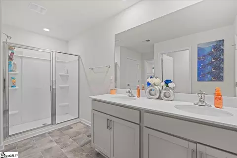 Bath - 125 Rustic Ridge Dr, Easley, SC 29640 photo 3 of 3