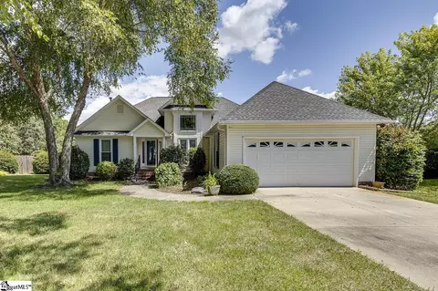312 Tearose Ln, Simpsonville, SC 29681