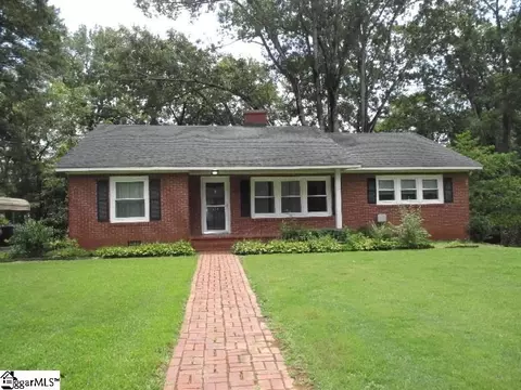 101 Meadow Rd, Laurens, SC 29360