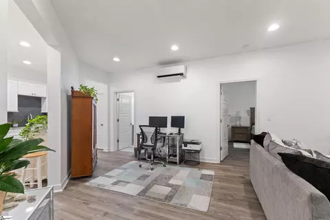 Entry Way - 223 Ermon Ct, Greer, SC 29651 photo 5 of 7