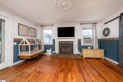 Living - 131 Stephens Rd, Pickens, SC 29671 photo 1 of 1