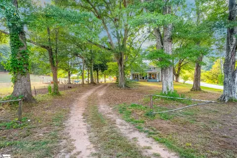 Exterior - 131 Stephens Rd, Pickens, SC 29671 photo 5 of 11