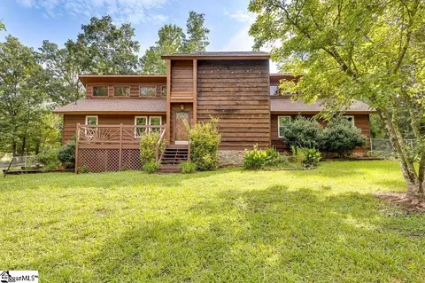 103 Bivings Dr, Duncan, SC 29334