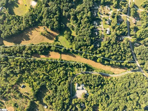 W Roper Road, Pickens, SC 29640