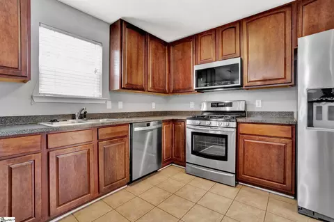 Kitchen - 205 Kylemore Ln, Greer, SC 29650 photo 2 of 3