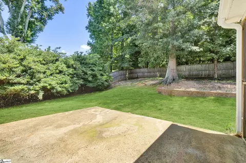 Exterior - 205 Kylemore Ln, Greer, SC 29650 photo 7 of 9