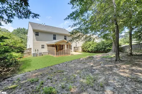 Exterior - 205 Kylemore Ln, Greer, SC 29650 photo 5 of 9