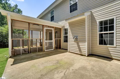 Exterior - 205 Kylemore Ln, Greer, SC 29650 photo 6 of 9
