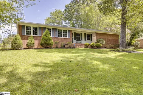 126 Cherokee Rd, Easley, SC 29642