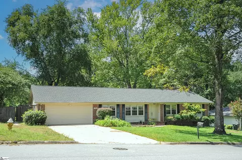 204 Sherborne Dr, Greenville, SC 29615