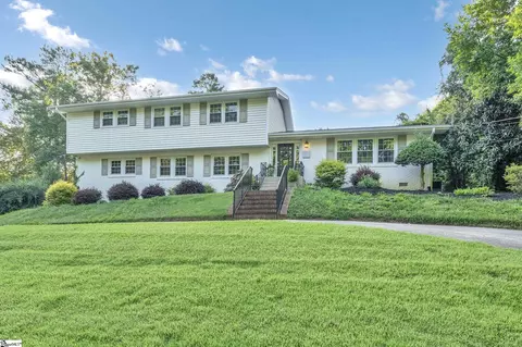 425 Pimlico Rd, Greenville, SC 29607