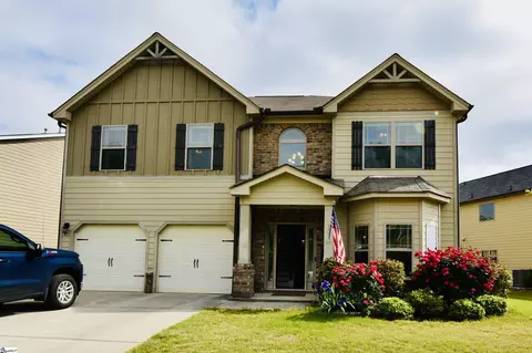 131 Deer Dr, Greenville, SC 29611