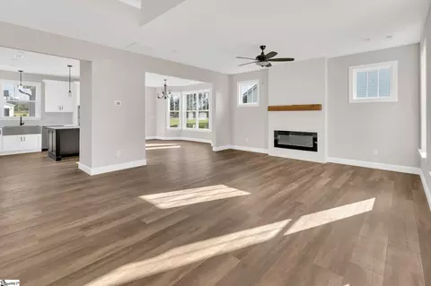 1261 Owens Rd, Greer, SC 29651 photo 6