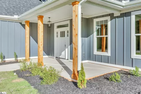 1261 Owens Rd, Greer, SC 29651 photo 4