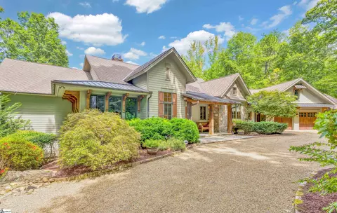 407 Lake Hills Ln, Travelers Rest, SC 29690