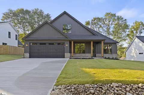 747 Bridwell Rd, Travelers Rest, SC 29690