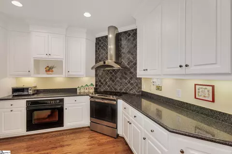 Kitchen - 322 New Tarleton Way, Greer, SC 29650 photo 2 of 5