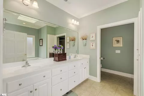 Bath - 322 New Tarleton Way, Greer, SC 29650 photo 1 of 3