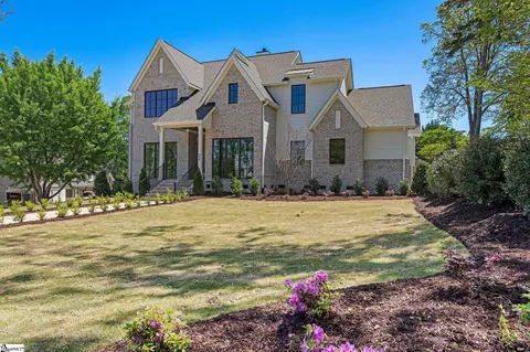 144 E Tallulah Dr, Greenville, SC 29605