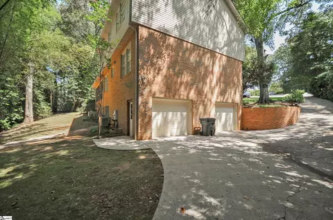 Exterior - 304 Middle Brook Ct, Greer, SC 29650 photo 5 of 6