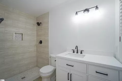 Bath - 304 Middle Brook Ct, Greer, SC 29650 photo 1 of 3