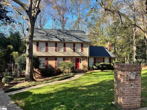 Exterior - 304 Middle Brook Ct, Greer, SC 29650 photo 2 of 6