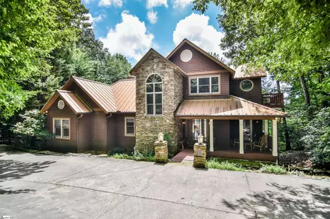 10 Woodbine Dr, Cleveland, SC 29635