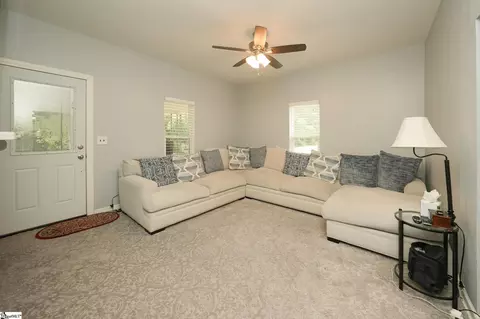 304 N Hamilton St, Williamston, SC 29697 photo 3