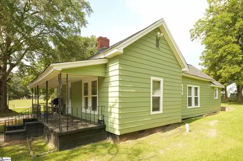 304 N Hamilton St, Williamston, SC 29697