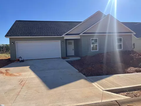 204 Kahlen Ct, Piedmont, SC 29673