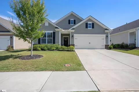 609 Raleighwood Ln, Simpsonville, SC 29681