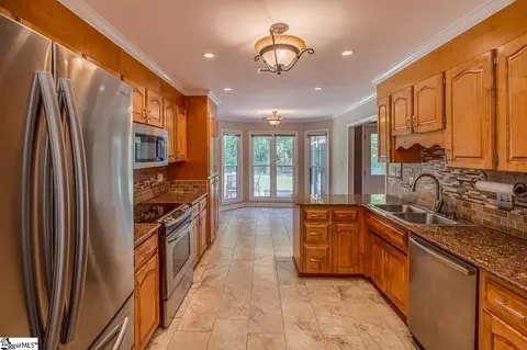 261 E Autumn Ridge Rd, Moore, SC 29369 photo 9