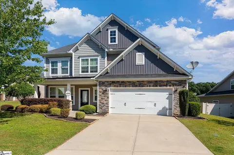217 Rivers Edge Cir, Simpsonville, SC 29680