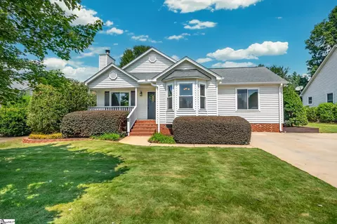 413 Fairdale Dr, Simpsonville, SC 29681