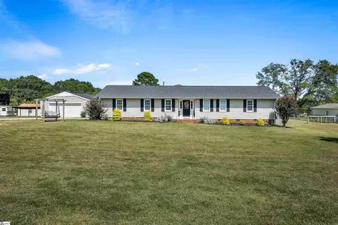6 Ashley Dr, Williamston, SC 29697 photo 2